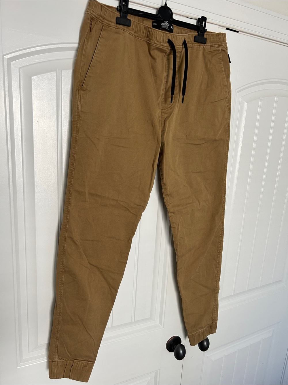Men's Casual Drawstring Jogger Pants in Tan